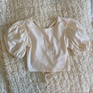 Aritzia Sunday Best puff sleeve crop top